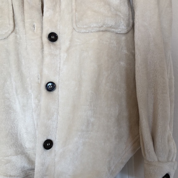 COPY - Plush jacket - Picture 3 of 4